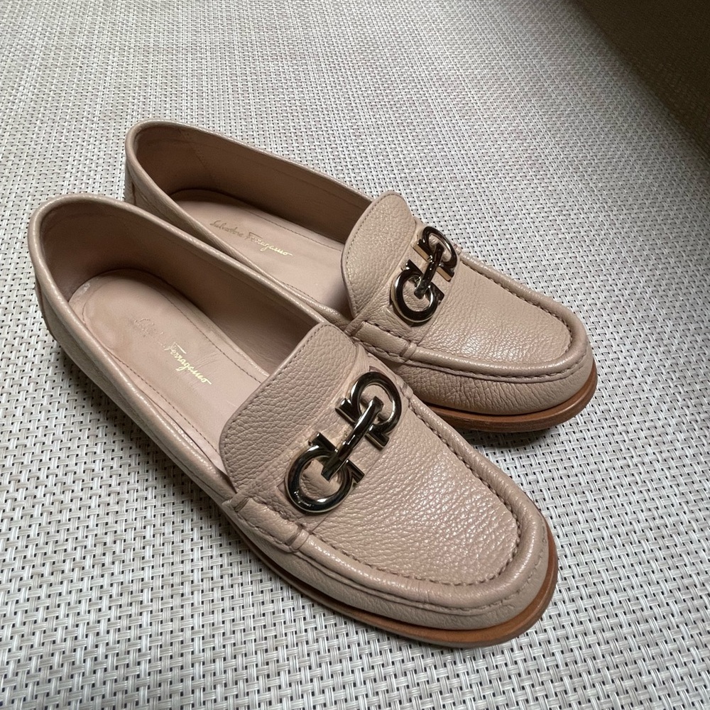 Beautiful Ferragamo loafers. Barely worn. No scuffs.